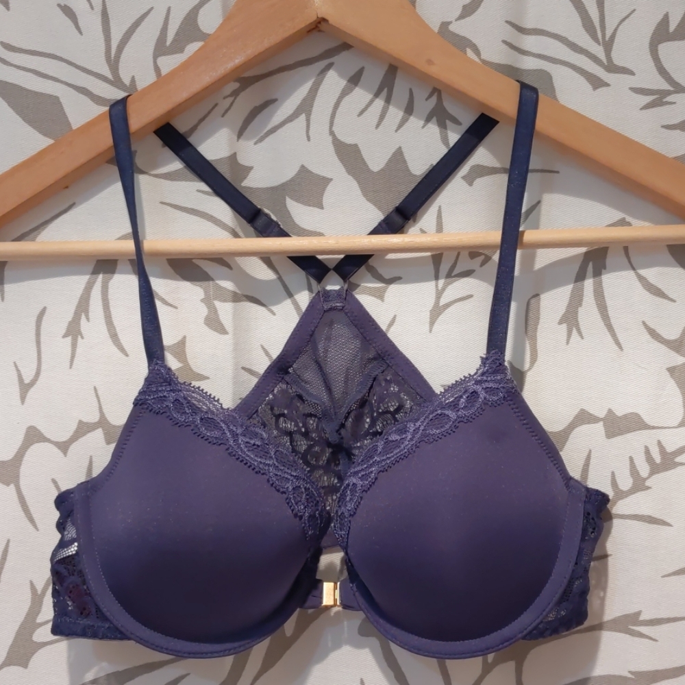 Like new, size 34B